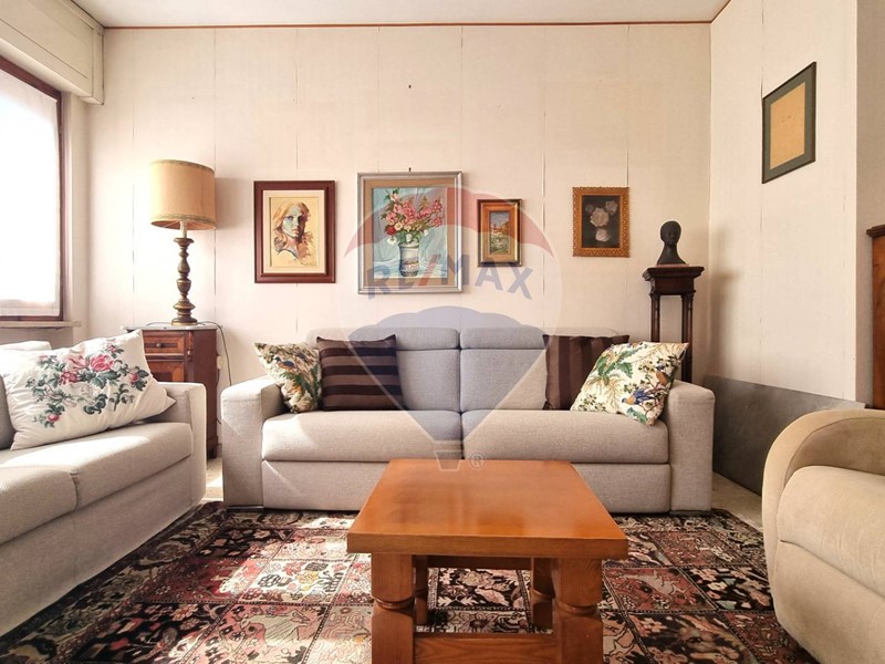 Appartamento in Vendita a Cecina, 199'980€, 120 m²