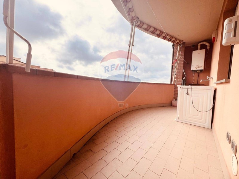 Trilocale in Vendita a Cecina, 215'000€, 80 m²