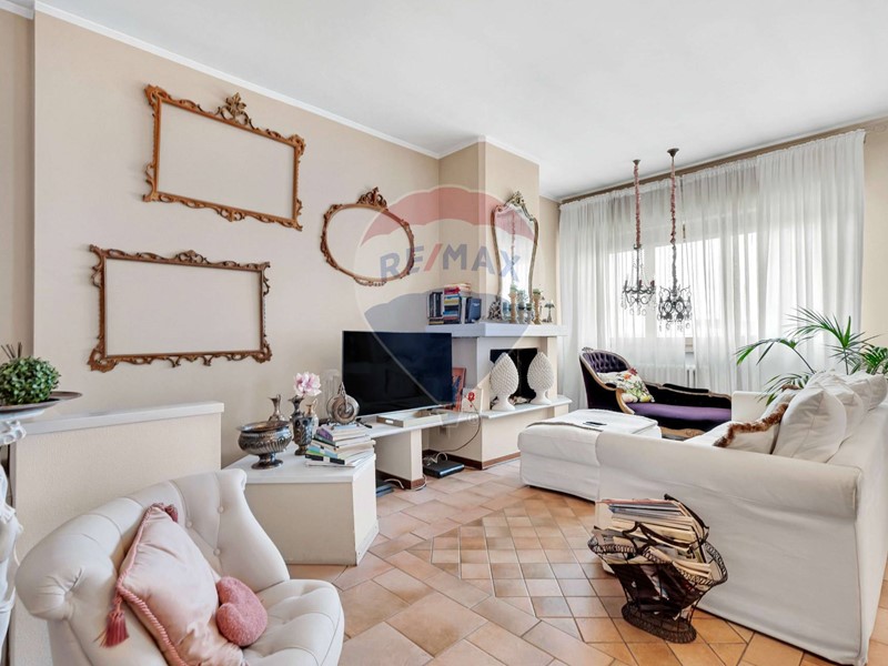 Attico in Vendita a Monza, 660'000€, 187 m²