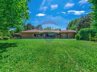 Villa in Vendita a Bregnano, 1'600'000€, 500 m²