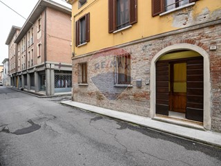 Appartamento in Vendita a Guastalla, 170'000€, 300 m²