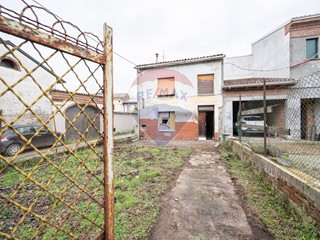 Casa Semi Indipendente in Vendita a Casalmaggiore, 27'000&euro;, 170 m²