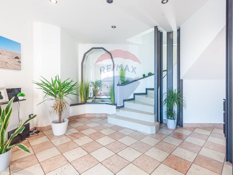 Casa Indipendente in Vendita a Viadana, 280'000€, 312 m²