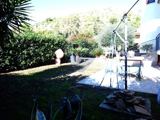 Villa in Vendita a Sparanise, 370'000€, 249 m²