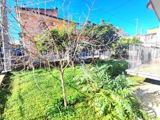 Villa in Vendita a Calvi Risorta, 234'000€, 295 m²