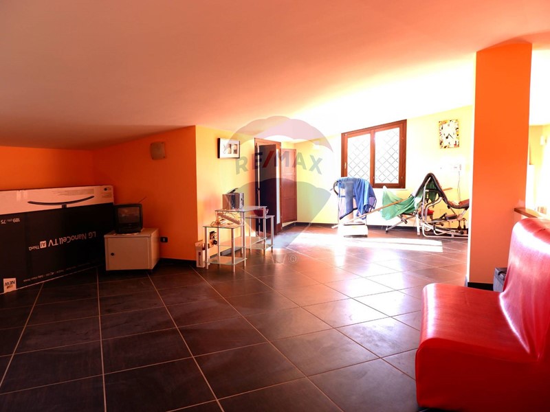 Attico in Vendita a Sparanise, 88'000€, 105 m²