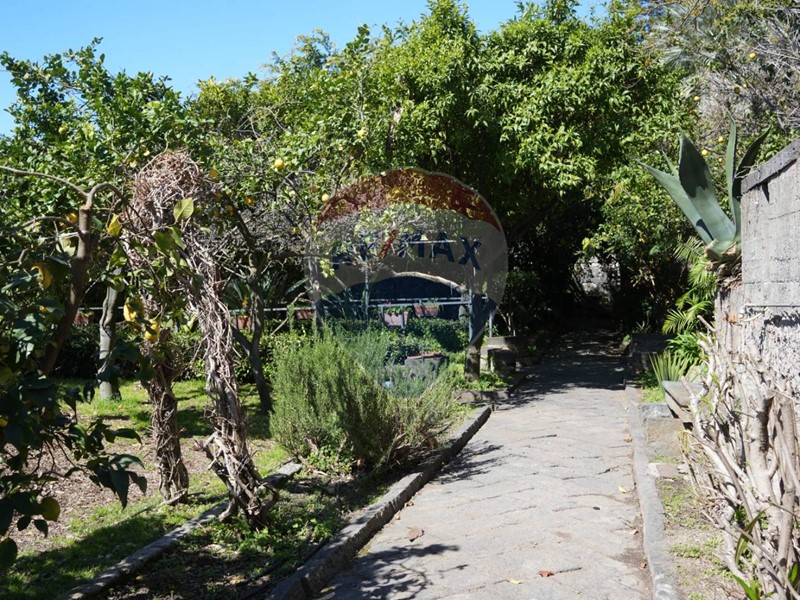 Bilocale in Vendita a Ercolano, 170'000€, 123 m²