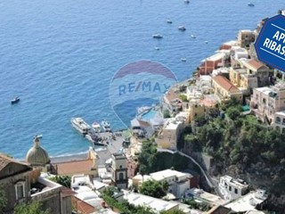 Quadrilocale in Vendita a Positano, 35'000&euro;, 58 m², con Box