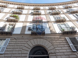 Appartamento in Vendita a Napoli, 940'000€, 200 m²