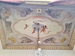 Appartamento in Vendita a Napoli, 680'000€, 155 m²