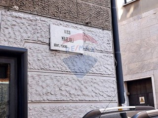Immobile commerciale in Vendita a Napoli, 50'000€, 35 m²