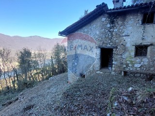 Cascina in Vendita a Monasterolo del Castello, 99'000€, 130 m²