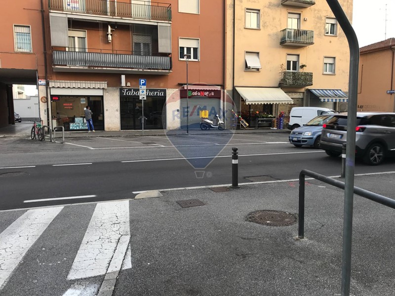 Immobile commerciale in Vendita a Gorle, 100'000€, 70 m²