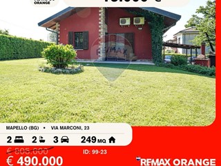 Villa in Vendita a Mapello, 440'000€, 249 m²