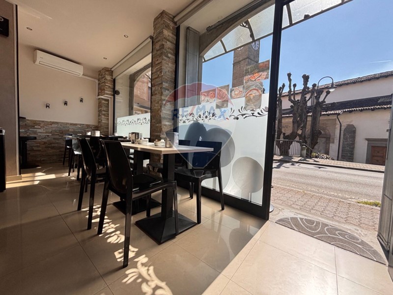 Attività commerciale in Vendita a Fiorano al Serio, 19'000€, 27 m²