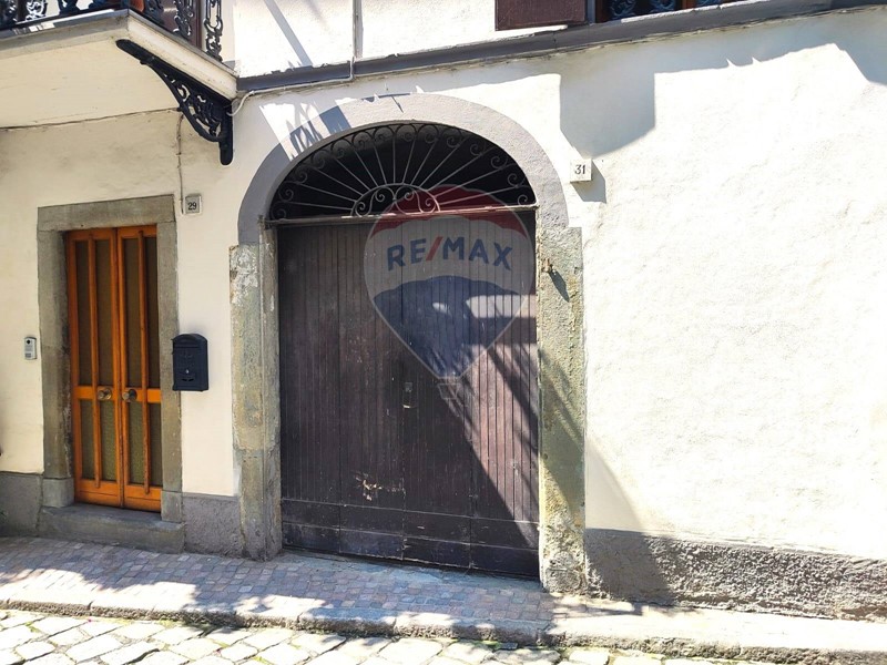 Box in Vendita a Lovere, 43'000€, 70 m²