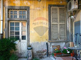 Rustico in Vendita a Curno, 39'000€, 208 m²