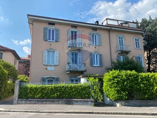 Quadrilocale in Vendita a Bergamo, 220'000€, 117 m²