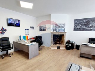 Trilocale in Vendita a Sovere, 170'000€, 150 m²