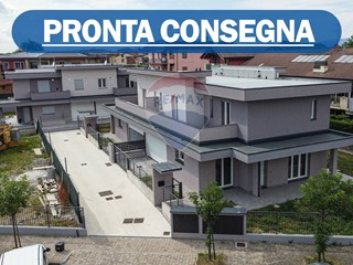 Casa Semi Indipendente in Vendita a Busnago, 380'000€, 218 m²