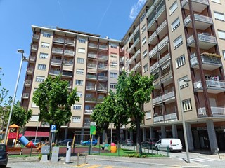 Quadrilocale in Vendita a Beinasco, 165'000€, 100 m²