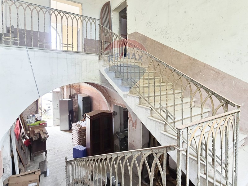 Casa Indipendente in Vendita a Montesilvano, 159'000€, 243 m²