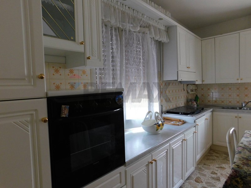 Casa Indipendente in Vendita a Rapino, 123'000&euro;, 259 m²