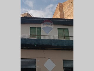 Appartamento in Vendita a Loreto Aprutino, 60'000€, 117 m²