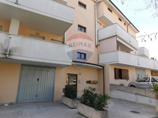 Appartamento in Vendita a Collecorvino, 120'000€, 114 m²