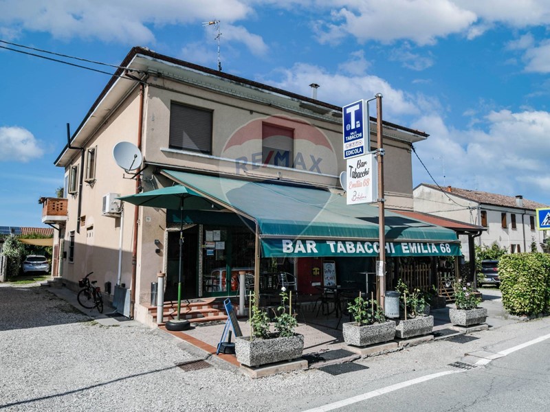 Attività commerciale in Vendita a Ferrara, 30'000€, 47 m²