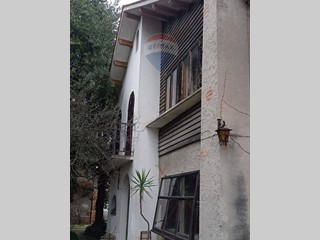 Villa in Vendita a Copparo, 170'000&euro;, 313 m²