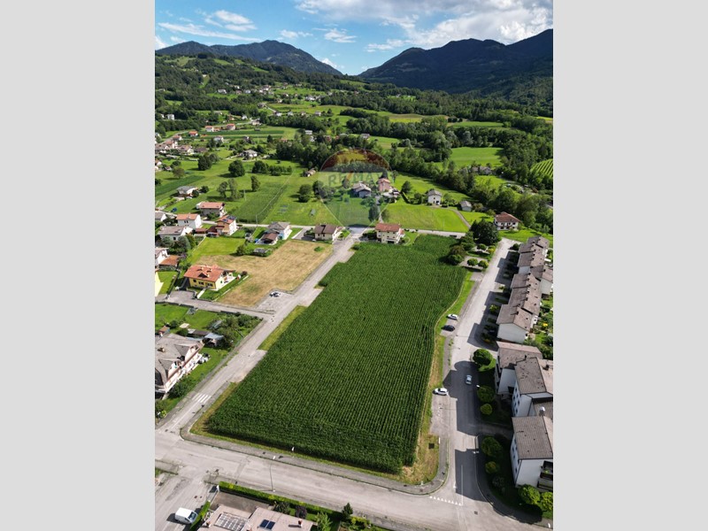 Terreno edificabile in Vendita a Borgo Valbelluna, 70'000€, 800 m²