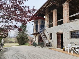 Casa Semi Indipendente in Vendita a Cesiomaggiore, 57'000€, 230 m²