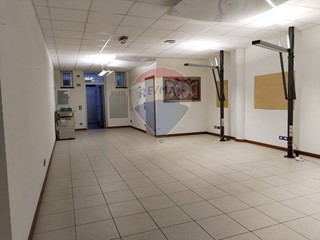 Ufficio in Vendita a Belluno, 200'000€, 130 m²