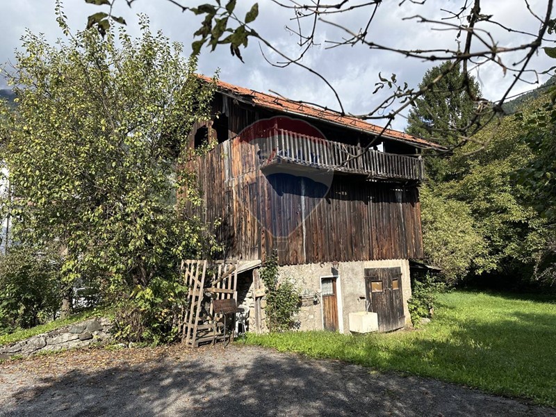 Rustico in Vendita a Calalzo di Cadore, 90'000€, 119 m²