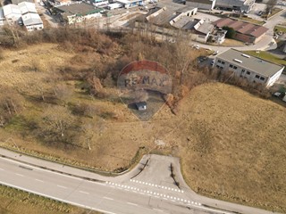 Terreno industriale in Vendita a Belluno, 65'000€, 1980 m²