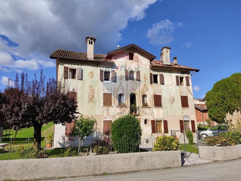 Villa in Vendita a Cesiomaggiore, 560 m²