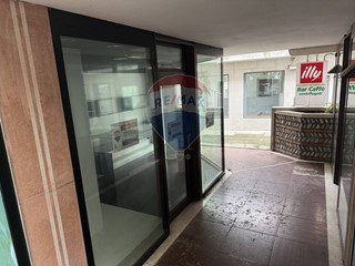 Negozio in Affitto a Belluno, 600€, 35 m²