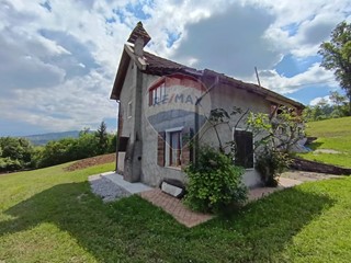 Casa Indipendente in Vendita a Borgo Valbelluna, 220'000€, 260 m²