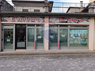 Immobile commerciale in Vendita a Borgo Valbelluna, 90'000€, 70 m²
