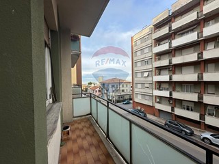 Trilocale in Vendita a Ancona, 159'000€, 111 m²