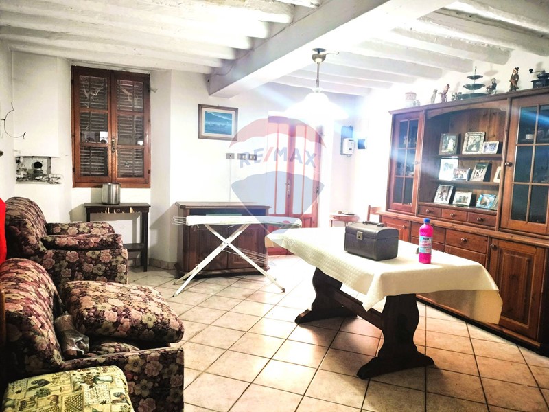 Casa Semi Indipendente in Vendita a San Zenone al Po, 50'000€, 100 m²