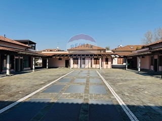 Ufficio in Vendita a Basiglio, 149'000€, 75 m²