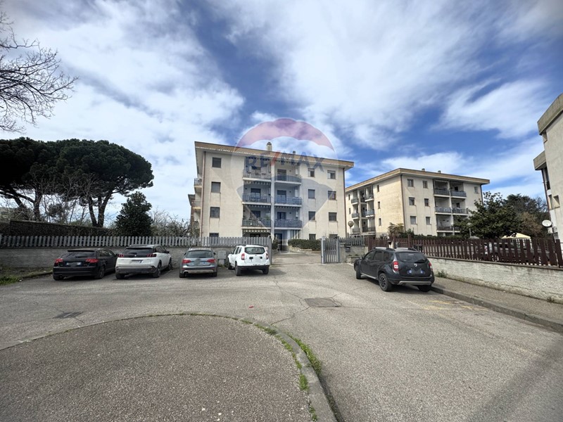 Trilocale in Vendita a Viterbo, 145'000€, 93 m²