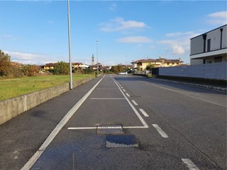 Terreno edificabile in Vendita a Calcinate, 110'000€, 705 m²