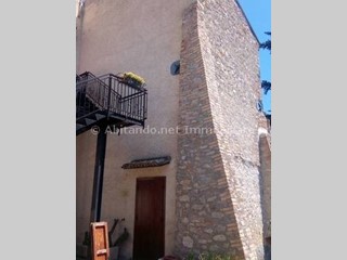 Casa Semi Indipendente in Vendita a Civitella Casanova, 295'000€, 360 m²