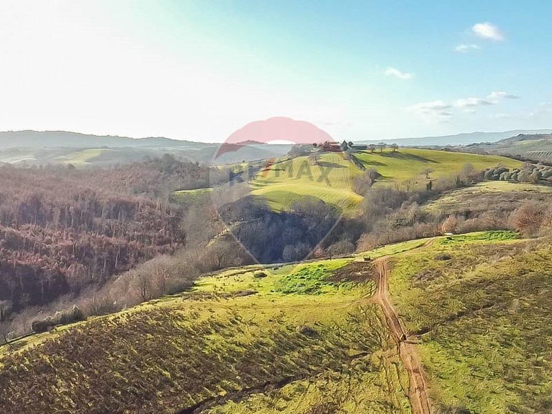 Terreno agricolo in Vendita a Manciano, 189'000€, 480000 m²
