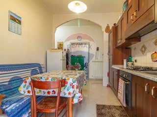 Trilocale in Vendita a Piansano, 39'000€, 80 m²