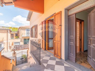 Casa Indipendente in Vendita a Ischia di Castro, 79'000€, 158 m²