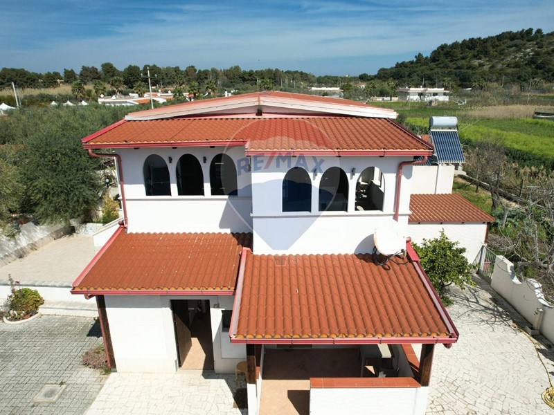 Appartamento in Vendita a Vieste, 379'000€, 192 m²